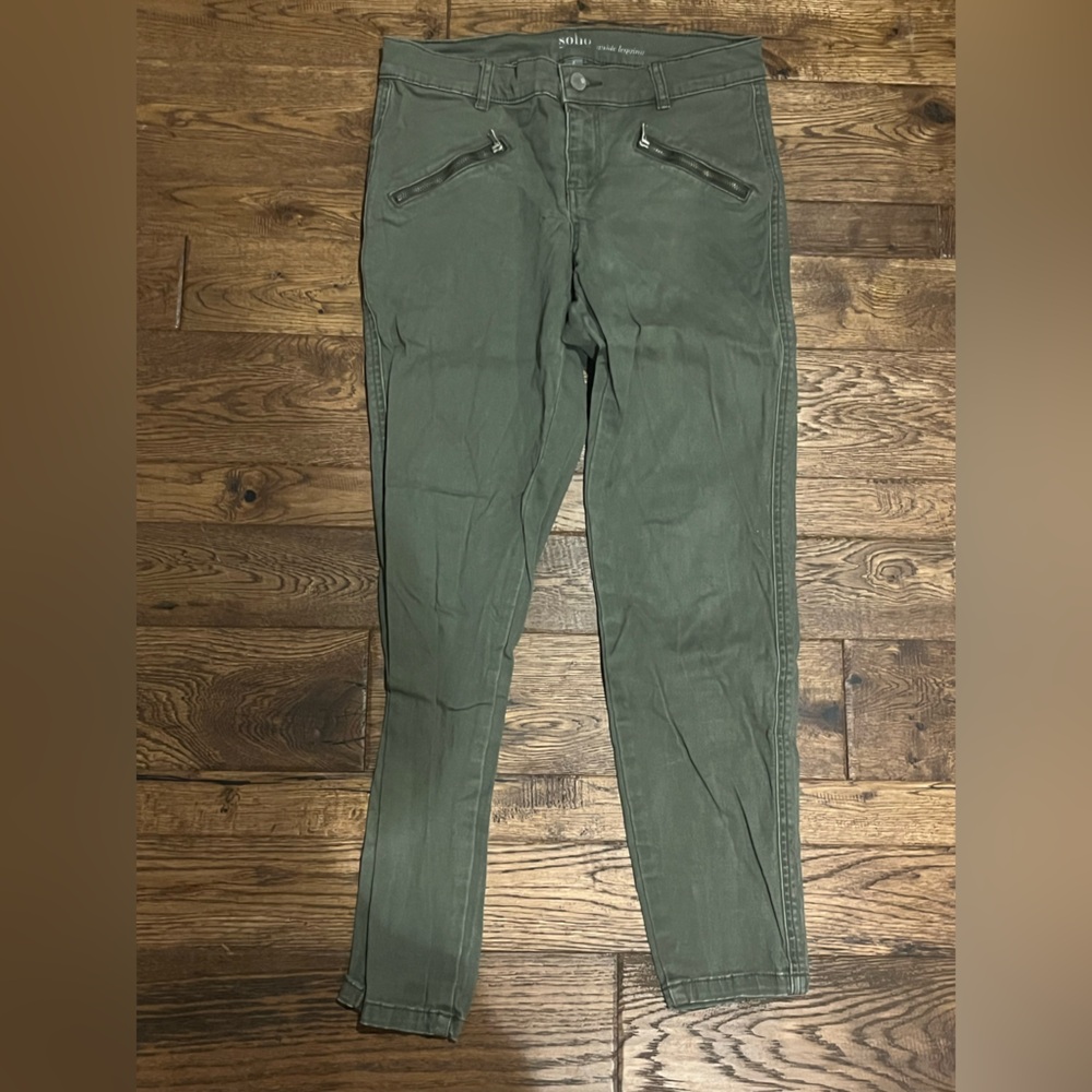 New York & Co. Soho Olive Ankle Leggings with Zipper Accents